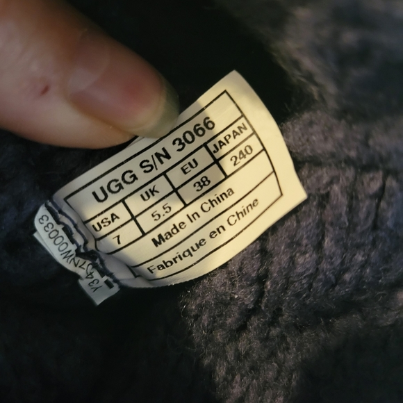 Ugg Lattice Tall Cardi Boot in Navy Blue. Size 7.  UGG S/N 3066.  # 346 - Picture 12 of 14